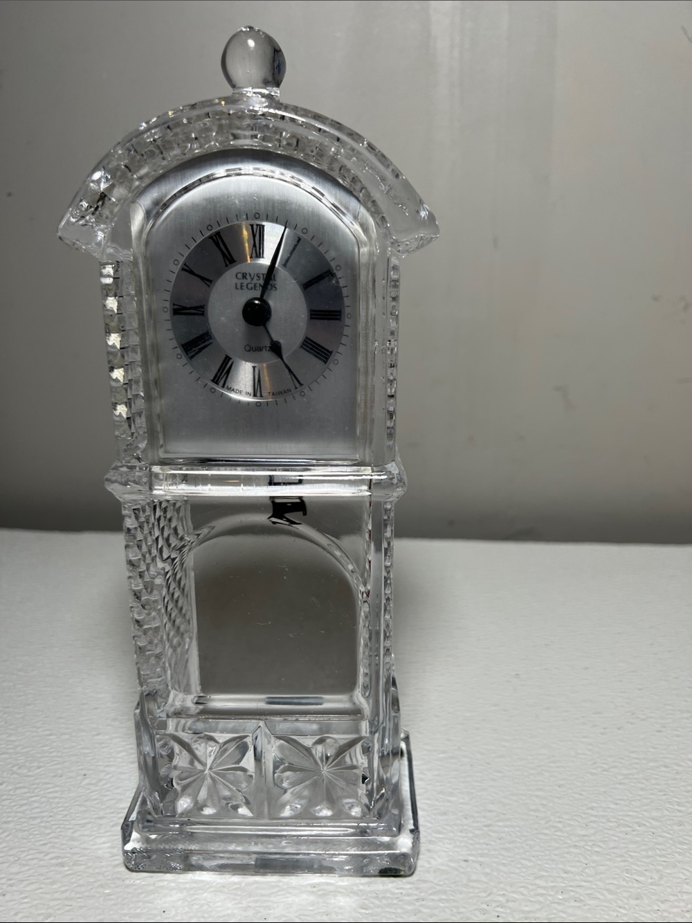 Full Lead Crystal Grandfather Quartz Pendulum Vintage Godinger Mantle Clock